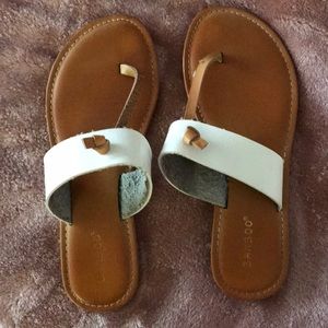 Beige bamboo sandal slides!